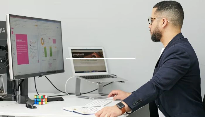 Discover how to strategically reduce IT costs through strategic outsourcing, enhancing efficiency and accessing specialized expertise. This comprehensive guide covers key benefits, areas for outsourcing, and vital risk mitigation strategies for successful IT cost reduction.