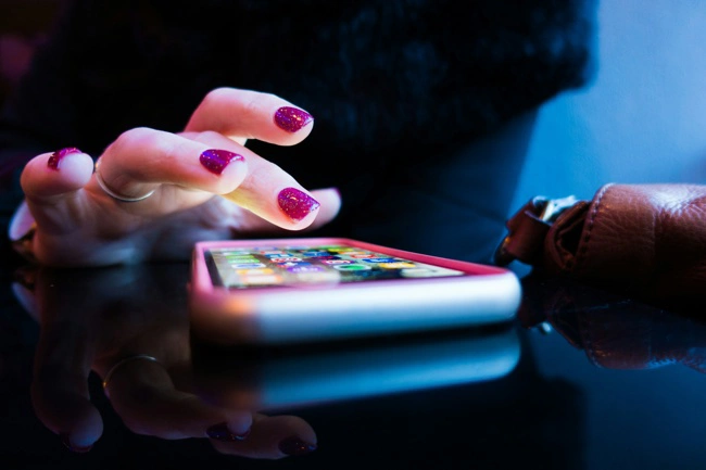 develop mobile app iOS & Android service